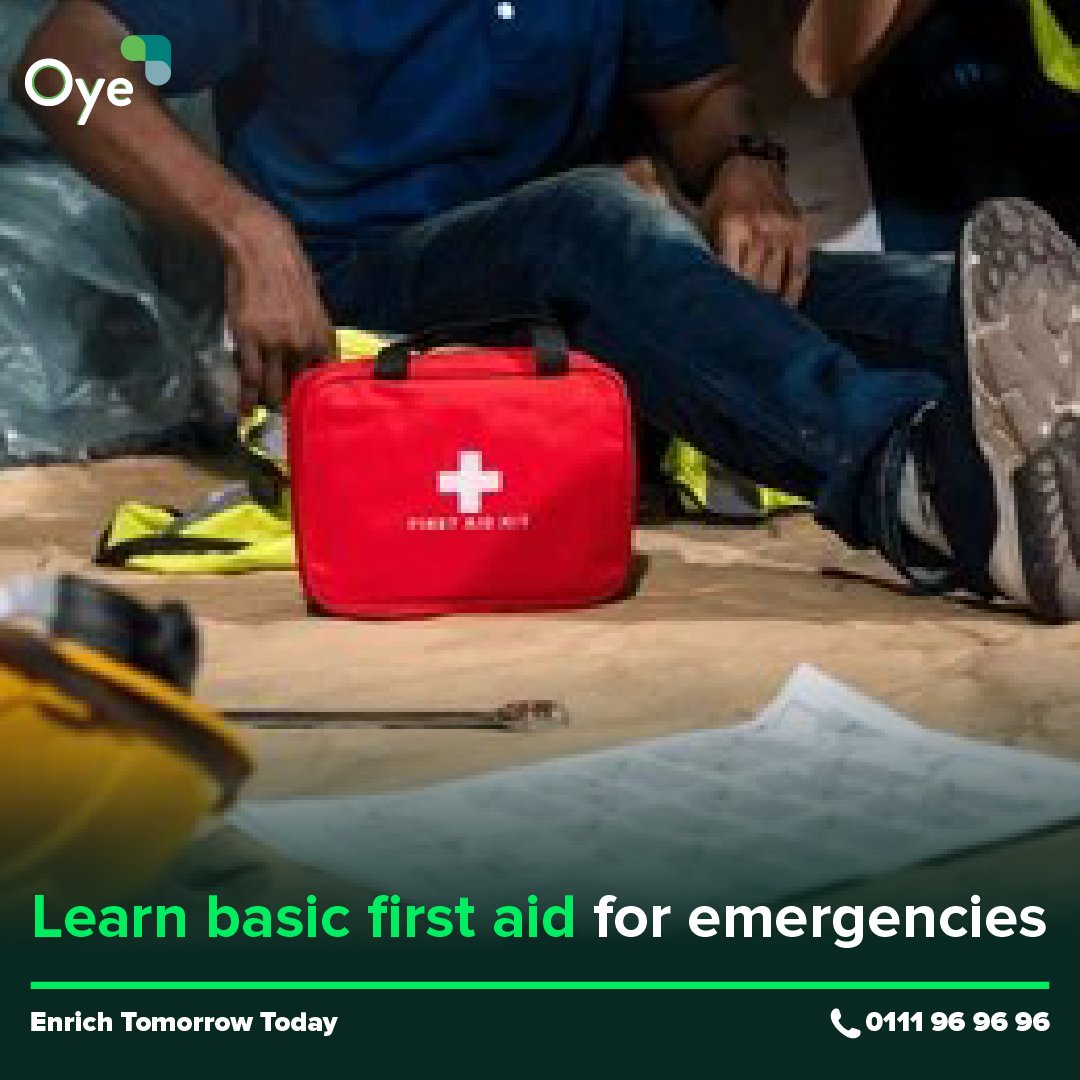 oyeapp_ke's tweet photo. Jifunze First Aid ndio in case upate accident ama another rider apate accident you know what to do.Unaweza kuokoa maisha.
#OYEKenya #NTSA #BodaNiLife #MaishaNiKujituma #RiderWellness #FirstAidSkills @ntsa_kenya https://t.co/8GKVxbKQTv