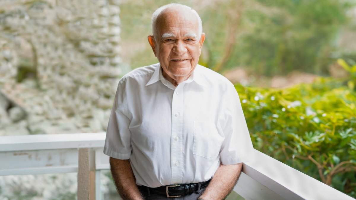 The International Society for Rock Mechanics and Rock Engineering (ISRM) publishes the scientific farewell for Dr Evert Hoek.
<a href="/IAEG_AIGI/">IAEG</a> <a href="/InfoNGI/">NGI</a> 
isrm.net/page/show/1751