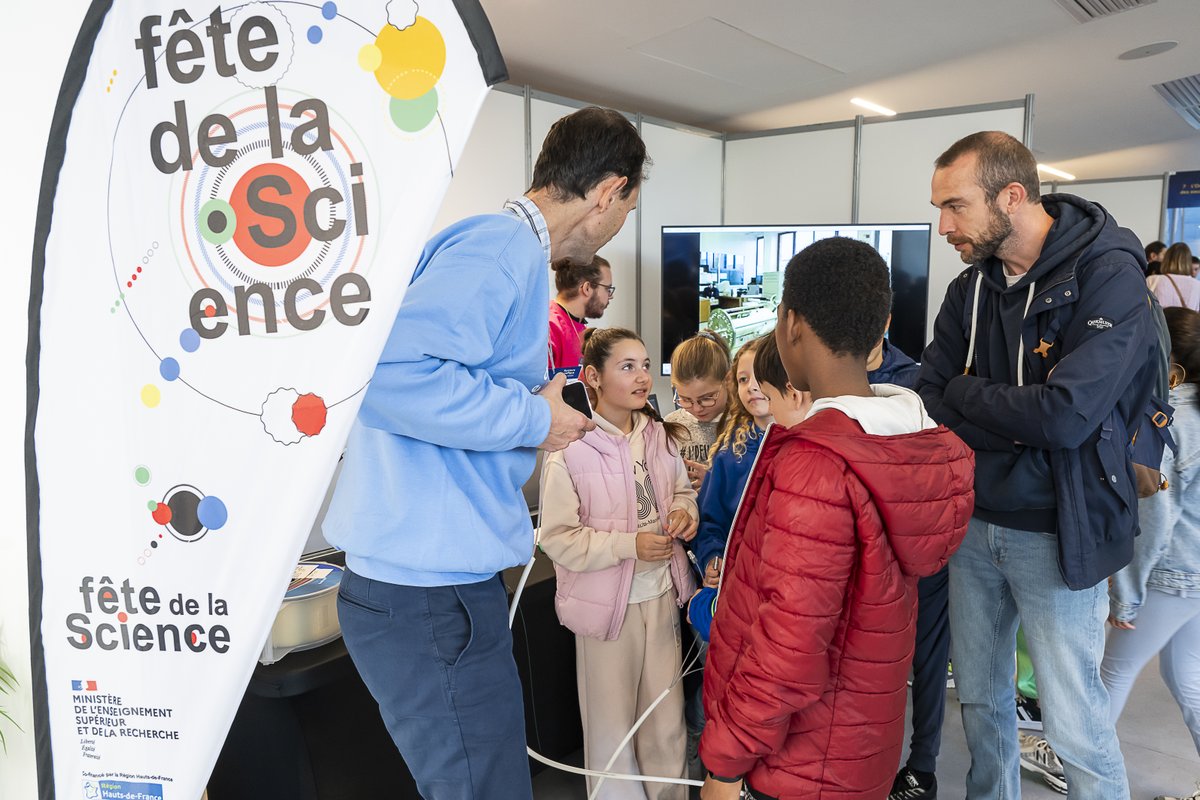 Ombelliscience's tweet photo. 🗓️📣SAVE THE DATE : REUNION BILAN 2024 ET PERSPECTIVES 2025 DE LA #fetedelascience EN #hautsdefrance 👏

💻Inscrivez-vous à la réunion ! 🤩

☑️ jeudi 12/12/2024
⌚️10h-12h
💻en visio

#FDS #FDS2025

Lien d'inscription et infos par ici 👉🏻 https://t.co/XWhnsv5Ds8 https://t.co/EQl0Y0CiWk