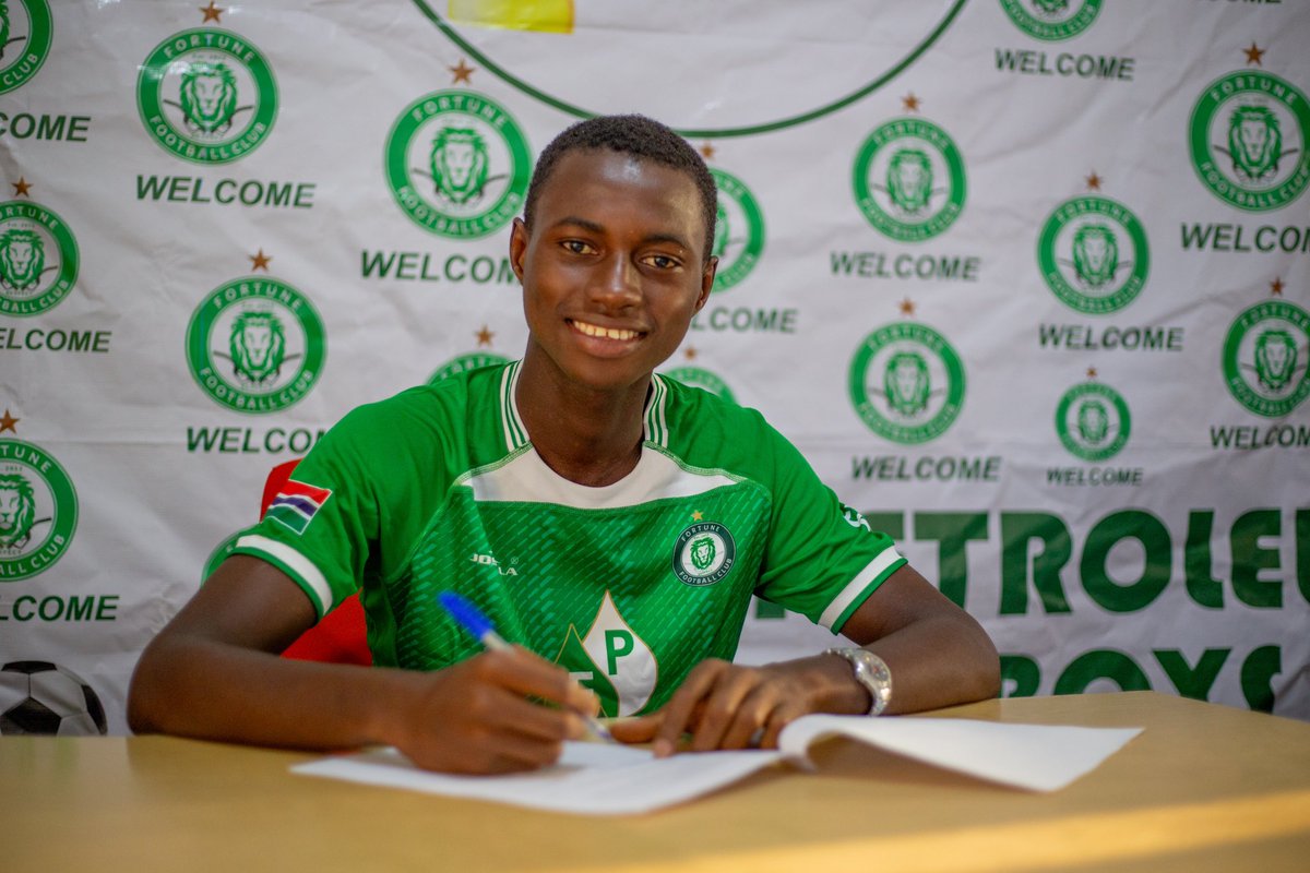 New Signing alert 🔔 

The Management of Fortune Football Club is delighted to have completed the signing of a highly rated youngster, Bangally Manneh from Kuteh Jumbolu FC. 

The club will assist Bangally in nurturing his talent to reach his potential.