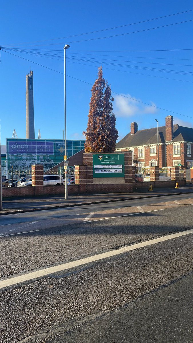 It’s a beautiful morning for some  <a href="/GeogNorthampton/">Geography at the University of Northampton</a> Geographies of Sport fieldwork. Using John Bale’s work to consider the impact of <a href="/SaintsRugby/">Northampton Saints 😇</a> on the local community