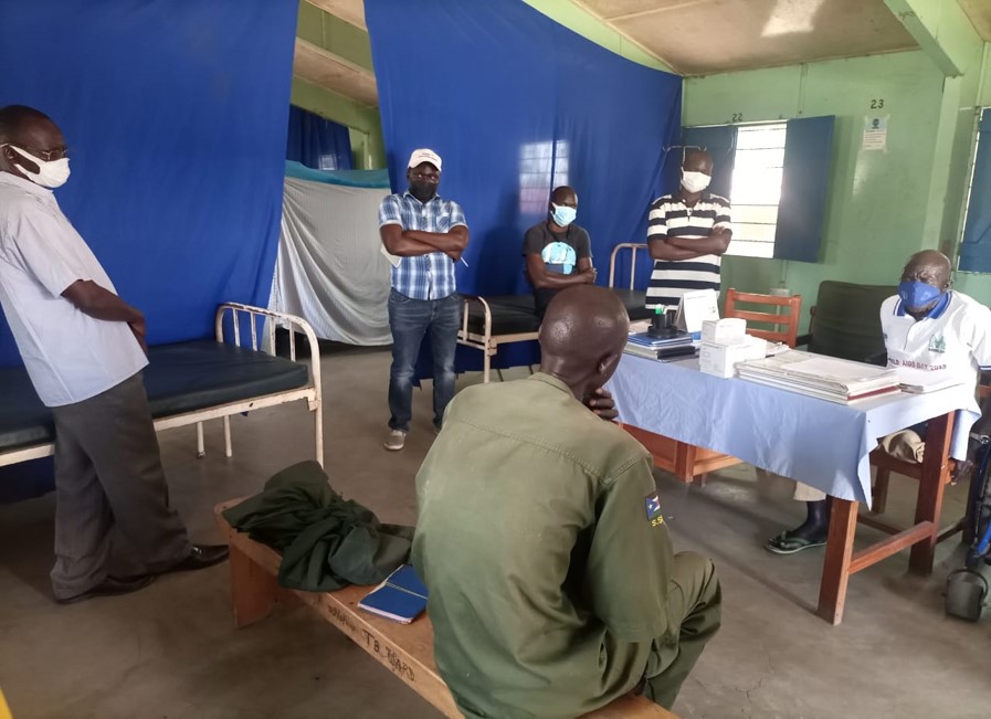 fhaduorg's tweet photo. National border coordination meeting, sept, 2024 with the Global Fund &amp; CCM in Adjumani District.
Focus: Cross-border TB client referral, with data from January to September. Presentations from sister countries emphasized client referrals and ongoing efforts for MDR TB. https://t.co/luGqdEsVtl