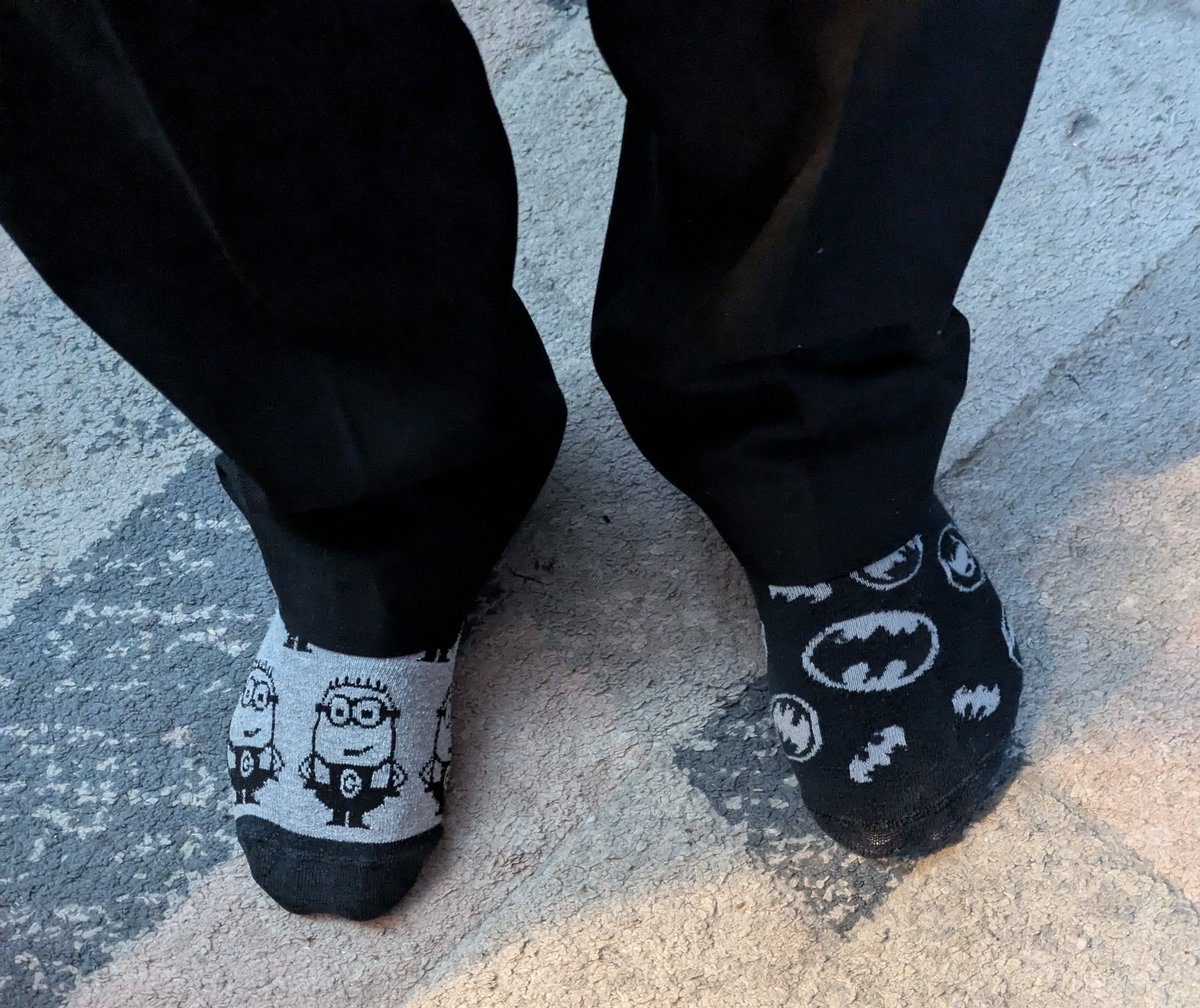 Nel_1407's tweet photo. Odd Socks for Anti-Bullying 🧦 #AntiBullyingWeek2024 
@ThattoHeathPrim @Cowleian https://t.co/T1Dsz1PsFR