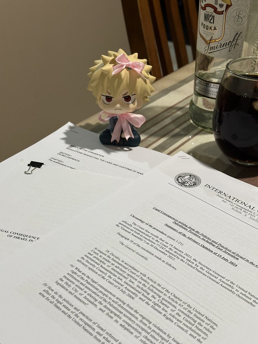 wonhaebunny's tweet photo. moral support https://t.co/3cUZXUkbdD