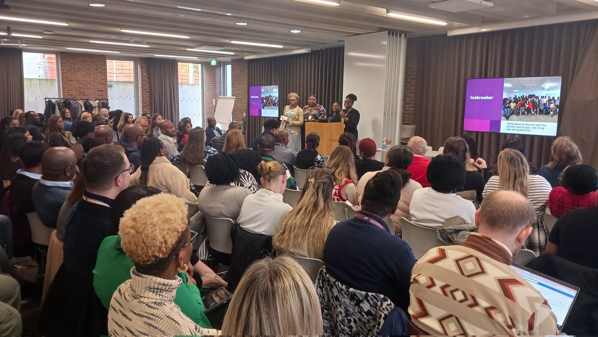 Wonderful to be at the <a href="/MaudsleyNHS/">NHS Maudsley</a> Nursing Conference today.  <a href="/HelenKelsall3/">Helen Kelsall</a> <a href="/MaudsleyDoN/">Vanessa Smith RMN 💙</a>