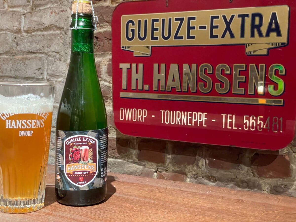Raedemal's tweet photo. Extra Gueuze van Hanssens! https://t.co/vAa7lvrCdY #bier #beer #belgianbeer @BierGrandCru @Lekkervanbijons @vlaams_brabant @yvespanneels https://t.co/ofdFB0yd9A