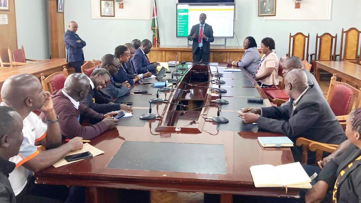 CRAKenya's tweet photo. Today, our Chairperson CPA Mary Chebukati and team met with @CountyGovUG Governor Dr. Jonathan Bii to assess county revenue streams. Data collected in all 47 counties will shape the guidelines for revenue mapping in #Kenya, enhancing OSR. #CRAinUasinGishu #RevenueManagement #OSR https://t.co/fxTIQe4S95
