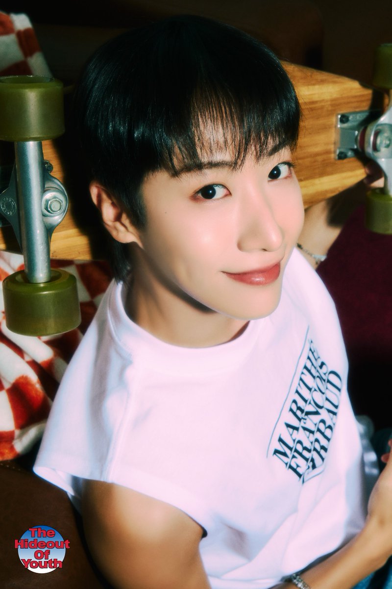 official_ONEWE's tweet photo. [#ONEWE]

원위(ONEWE) 2025
SEASON’S GREETINGS
[THE HIDEOUT OF YOUTH]

🧢 CONCEPT PHOTO 🧢

▫ DONGMYEONG ▫
▫ GIUK ▫

#원위 #시즌그리팅
#동명 #DONGMYEONG
#기욱 #GIUK 
#THE_HIDEOUT_OF_YOUTH https://t.co/ch0nIllKAe