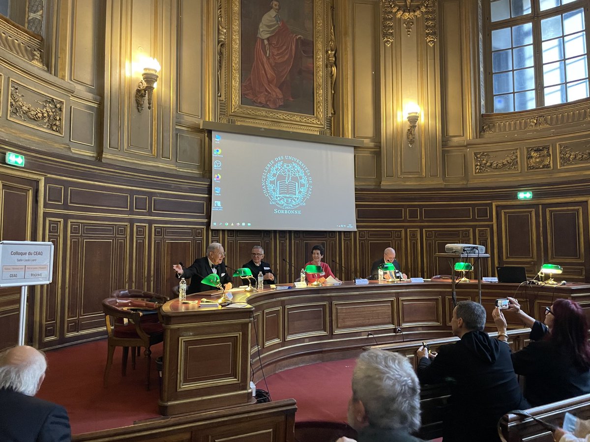 Tänään alkoi emeritusprofessori ⁦<a href="/michelmaffesoli/">Michel Maffesoli</a>⁩ 80-vuotissyntymäpäivien kunniaksi järjestetty kaksipäiväinen seminaari. Tiedossa puheenvuoroja mm. #yhteisöllisyys #heimo #nykyisyys #sosiologia #tieto #filosofia (keskellä Hélène Strohl-Maffesoli) Joyeux anniversaire!