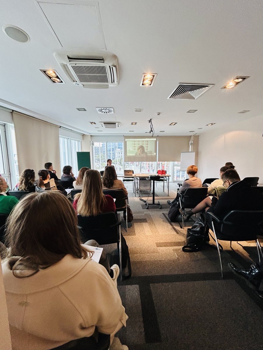 UNFPASerbia's tweet photo. Thrilled to cooperate with the “Menstrual Justice: Together Towards Reducing Menstrual Poverty” project by @tragfondacija, @CspOffice & @HubGender addressing #MenstrualPoverty for vulnerable girls. UNFPA is committed to improve access to menstrual products and education. https://t.co/O4uCx3UKAZ