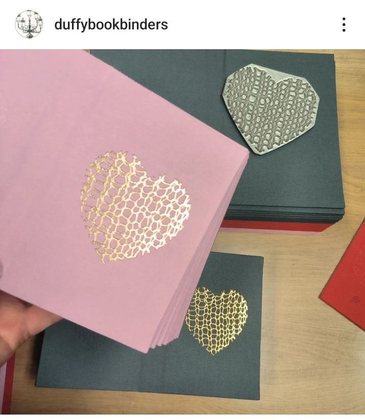 HeartsIreland's tweet photo. Hearts of Ireland
Hot off the press. Hand bound and hand stitched linen notebooks with gold foil debossed hare and knitted heart.
#irishdesign #handmade #handbound #notebook #gift #madelical #madeinireland @DCCIreland
ππ https://t.co/2VFD7nz6UQ
