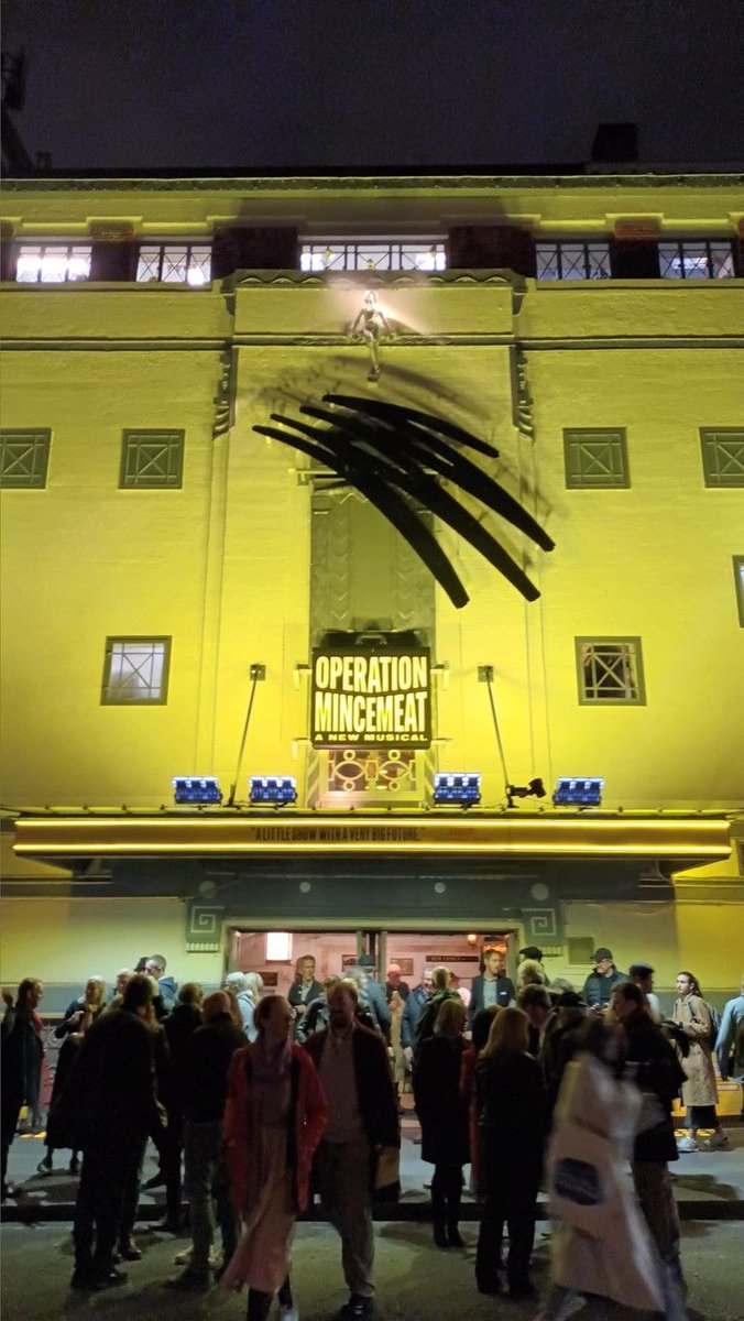 wicksixthform's tweet photo. 🎭 Sixth Form and Y11 Drama students recently enjoyed a two-day trip to London’s West End and South Bank!

See the full story and gallery 👇
https://t.co/fNmCD5GSkc https://t.co/kY2LIWqK0N