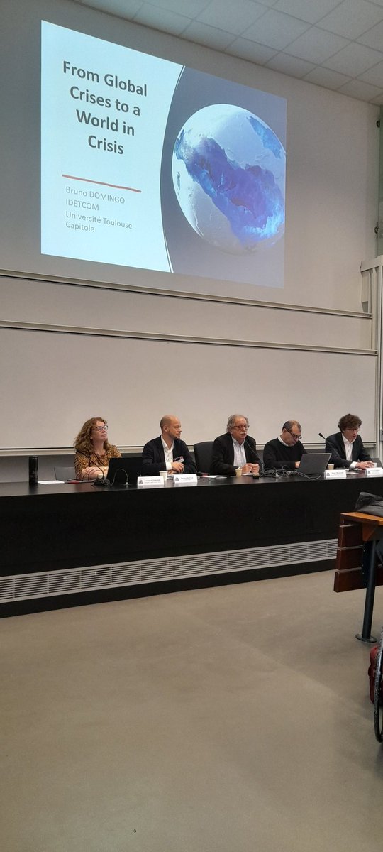 IDETCOM (@idetcom) on Twitter photo Les travaux consacrés à "La radio face à une multiplicité de crises. Du Covid19 aux conflits armés" dir. par S. Laval, Mcf en Sciences de l'information et de la communication se poursuit (amphi Maury). <a href="/UTCapitole/">Université Toulouse Capitole</a> @Fac_droit_tlse Les travaux consacrés à "La radio face à une multiplicité de crises. Du Covid19 aux conflits armés" dir. par S. Laval, Mcf en Sciences de l'information et de la communication se poursuit (amphi Maury). <a href="/UTCapitole/">Université Toulouse Capitole</a> @Fac_droit_tlse