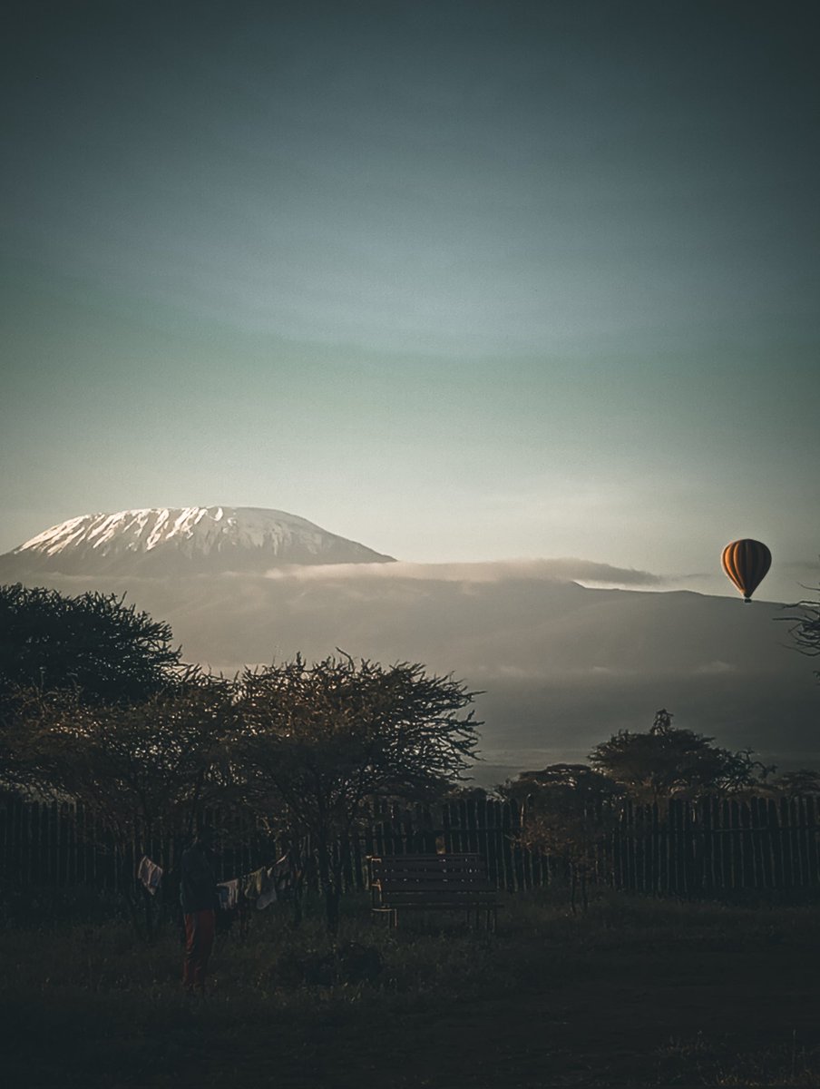 Ndolo_mutethya's tweet photo. Amboseli national park 
@magicalkenya 
#TembeaKenya 
#MagicalKenya 
#landascapesKE https://t.co/HmDEj3vTwd