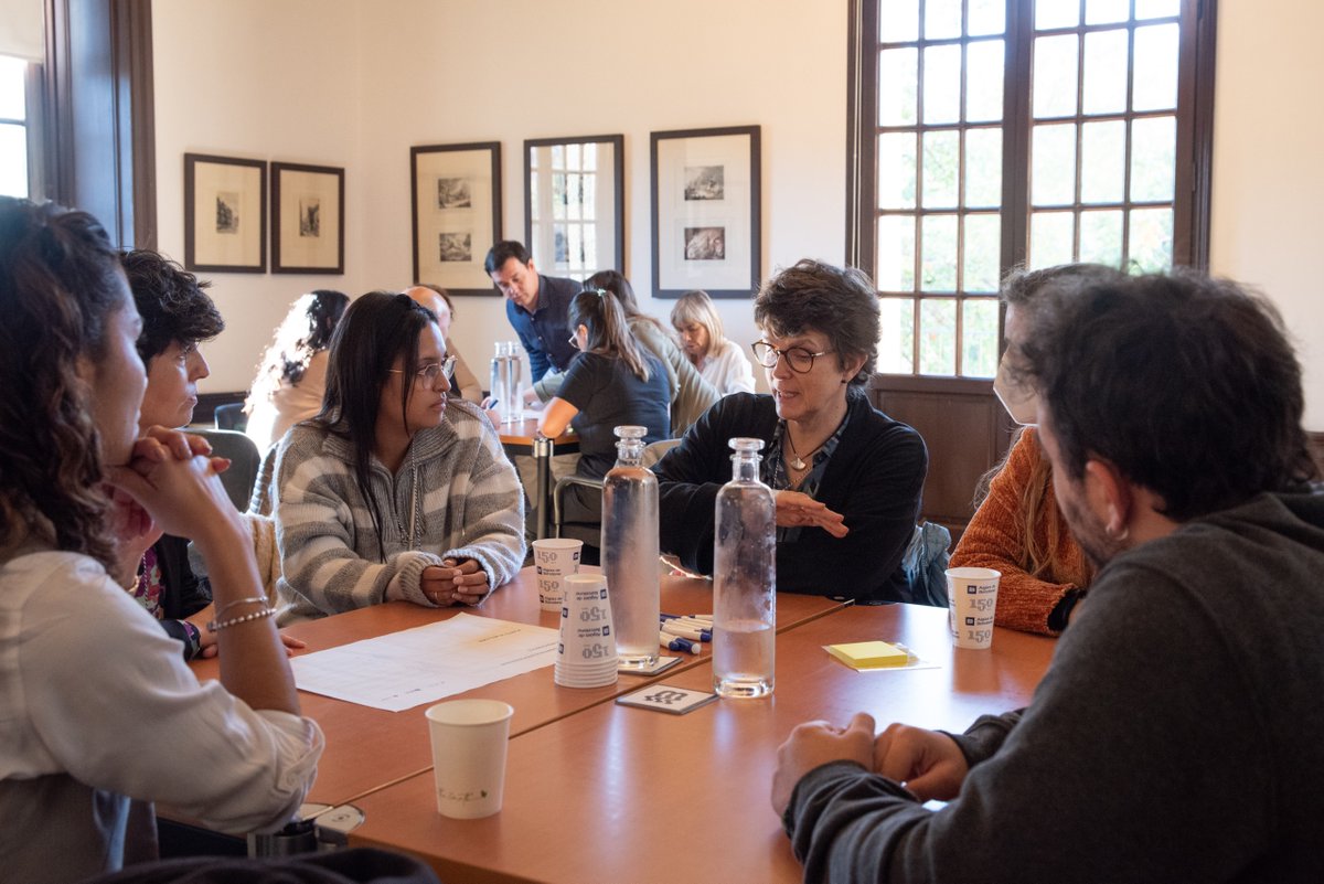 aiguesbcnclient's tweet image. ⛑️Avui hem compartit bones pràctiques del #programaONA. 

Hem comptat amb @CreuRojaCAT, Serveis Socials dels ajuntaments i Tàndem Social per posar en comú les experiències i els punts de millora en derivació de participants, intervenció, acompanyament, seguiment i impacte.