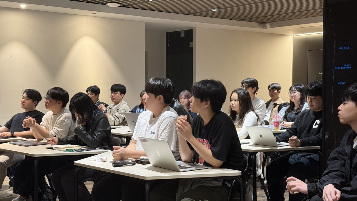 BlockchainValley tweet media