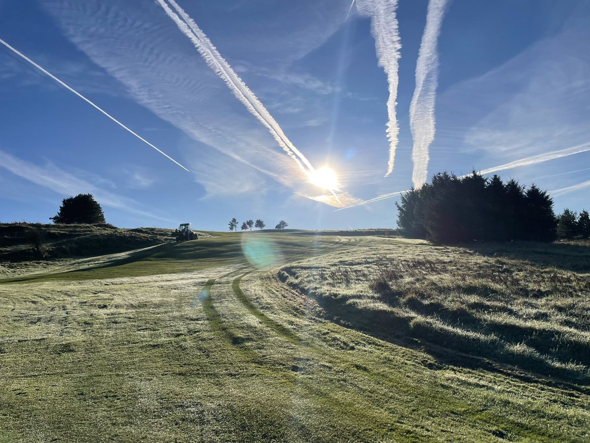 What a beauty of a morning out on the course,🌅⛳️
