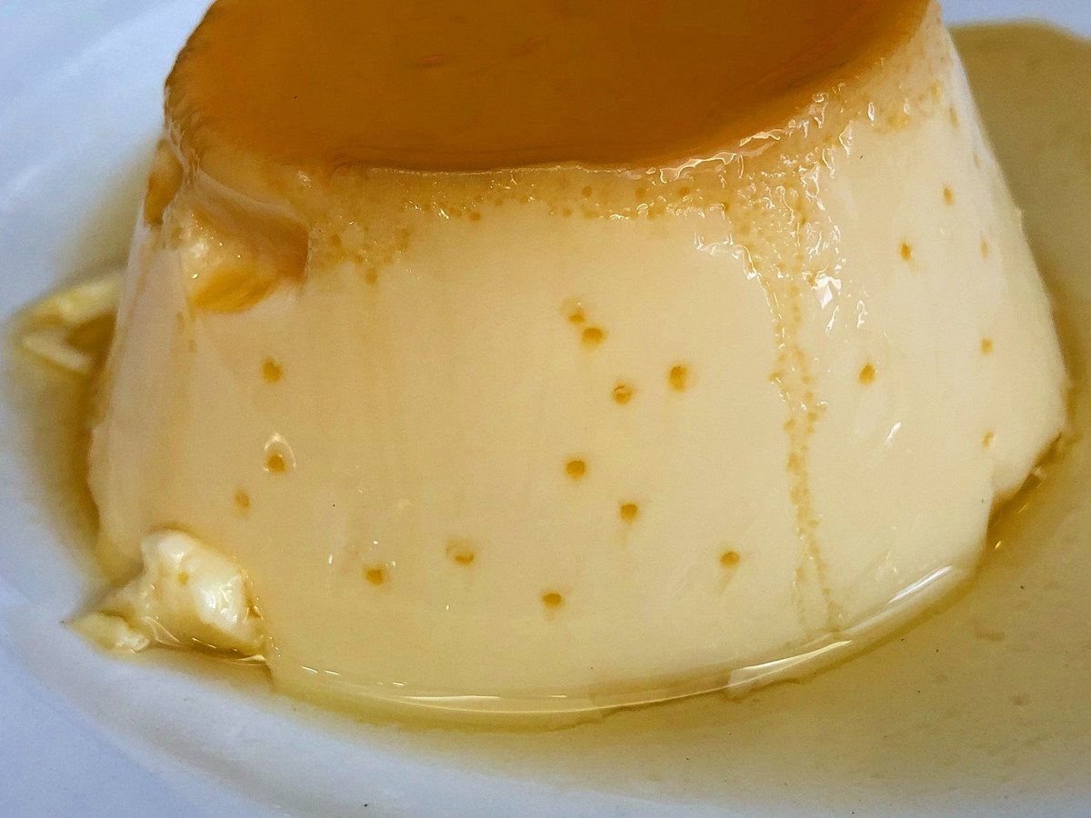 TxuletaRest's tweet photo. Gure etxeko #flana probatu al duzu? Una buena comida o cena no puede terminar sin un buen postre casero😉 #txuleta #flancasero https://t.co/hPlKcxGz8A