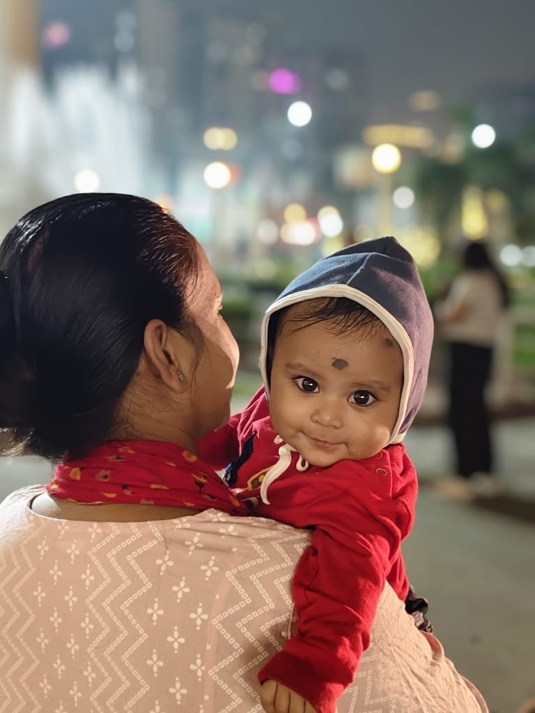 pk_sha17's tweet photo. Happy Children day to my little princess👸
#ChildrensDay
#SaveWater
#GoGreen
#BeHappy https://t.co/LNiDiRMznw
