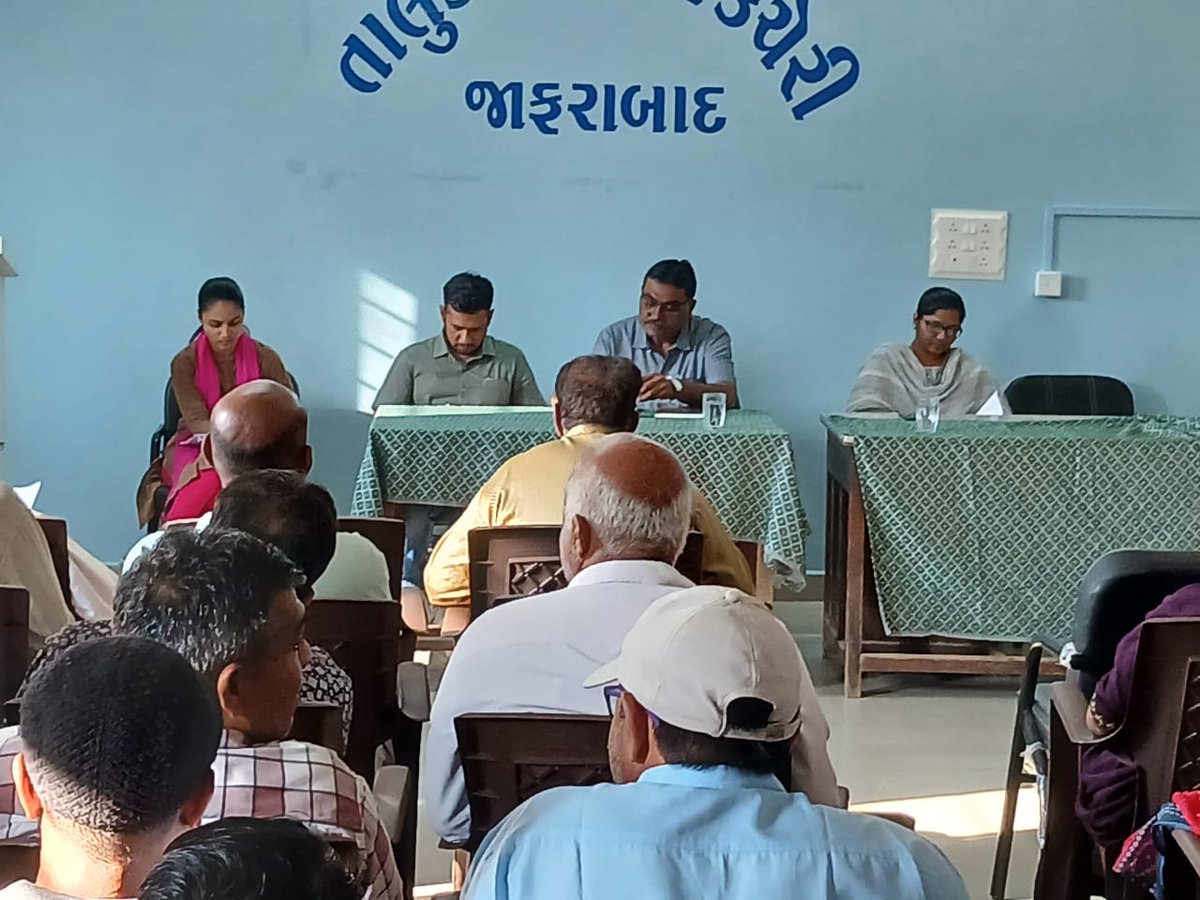 આજરોજ મધ્યાહન ભોજન યોજનાના સંસાલકોની બેઠક બોલાવી mdm ની કામગીરી બાબતે સૂચના આપી અને સાથોસાથ EKYC ની કામગીરી કરવા તેમજ લોકોને જાગૃત કરવા સૂચના આપવામાં આવી.