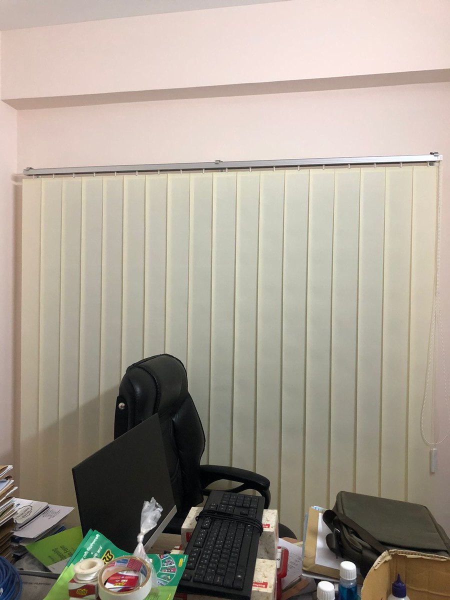 obaze_interiors's tweet image. From glare control to style, our vertical blinds have you covered! Ksh 2200 per sqm. Call us at 0740489487. #OfficeBlinds #KenyaInteriors #FunctionalDesign