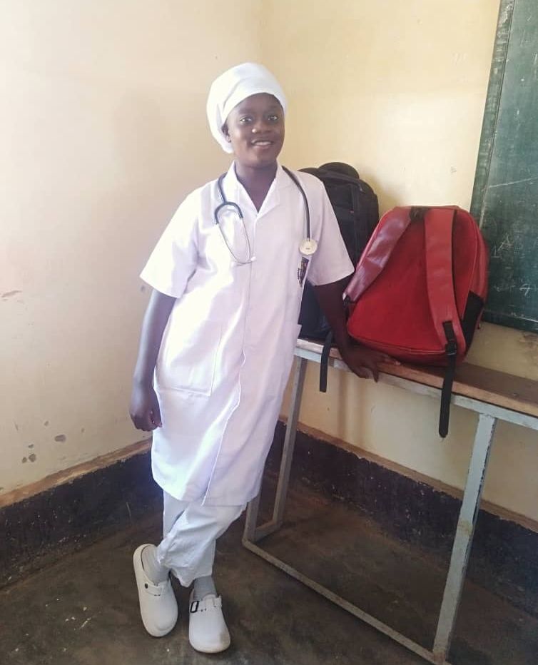 MalaikaDRC's tweet photo. What an achievement! ๐ฉบ We're so proud of our Malaika alumnus Audience, of our #ClassOf23 for starting her internship at a local hospital. Following her graduation, she has started studying Pedriatics at University in Lubumbashi. We wish her a fruitful learning experience! https://t.co/E3K0NmrfJl