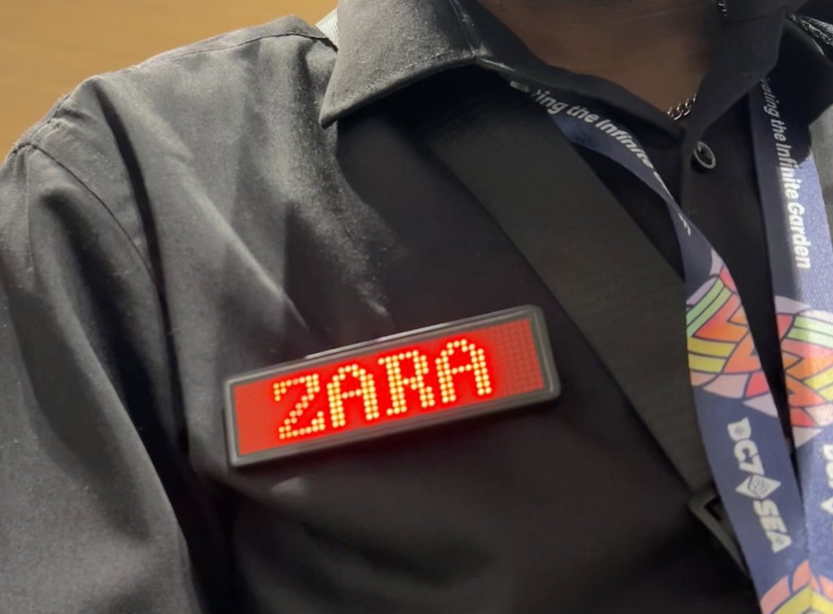 isaaczara_'s tweet image. The coolest thing from @EFDevcon #Devcon24 ❤️