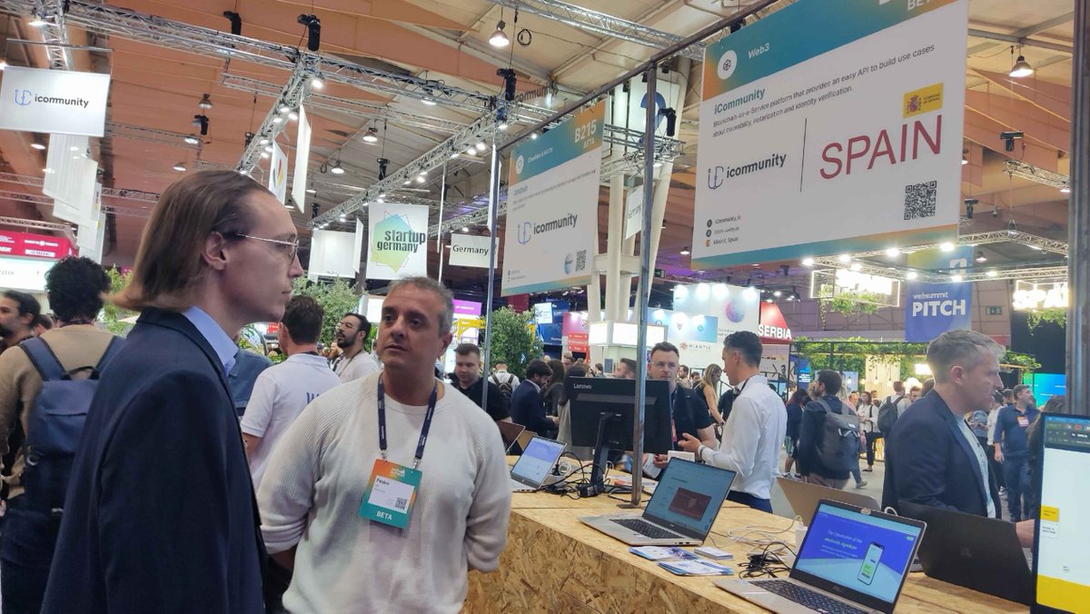 iCommunity_io's tweet image. 🚀 ¡Nuestra presencia en @WebSummit Lisboa ha sido todo un éxito! 🚀

Nuestro equipo tuvo la oportunidad de mostrar las ventajas de nuestra plataforma #iBS y nuestra solución de firma electrónica #Certyfirma a la comunidad tecnológica internacional.

Fue increíble conectar con…