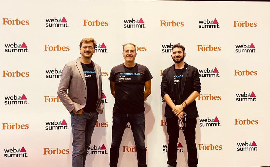 iCommunity_io's tweet image. 🚀 ¡Nuestra presencia en @WebSummit Lisboa ha sido todo un éxito! 🚀

Nuestro equipo tuvo la oportunidad de mostrar las ventajas de nuestra plataforma #iBS y nuestra solución de firma electrónica #Certyfirma a la comunidad tecnológica internacional.

Fue increíble conectar con…