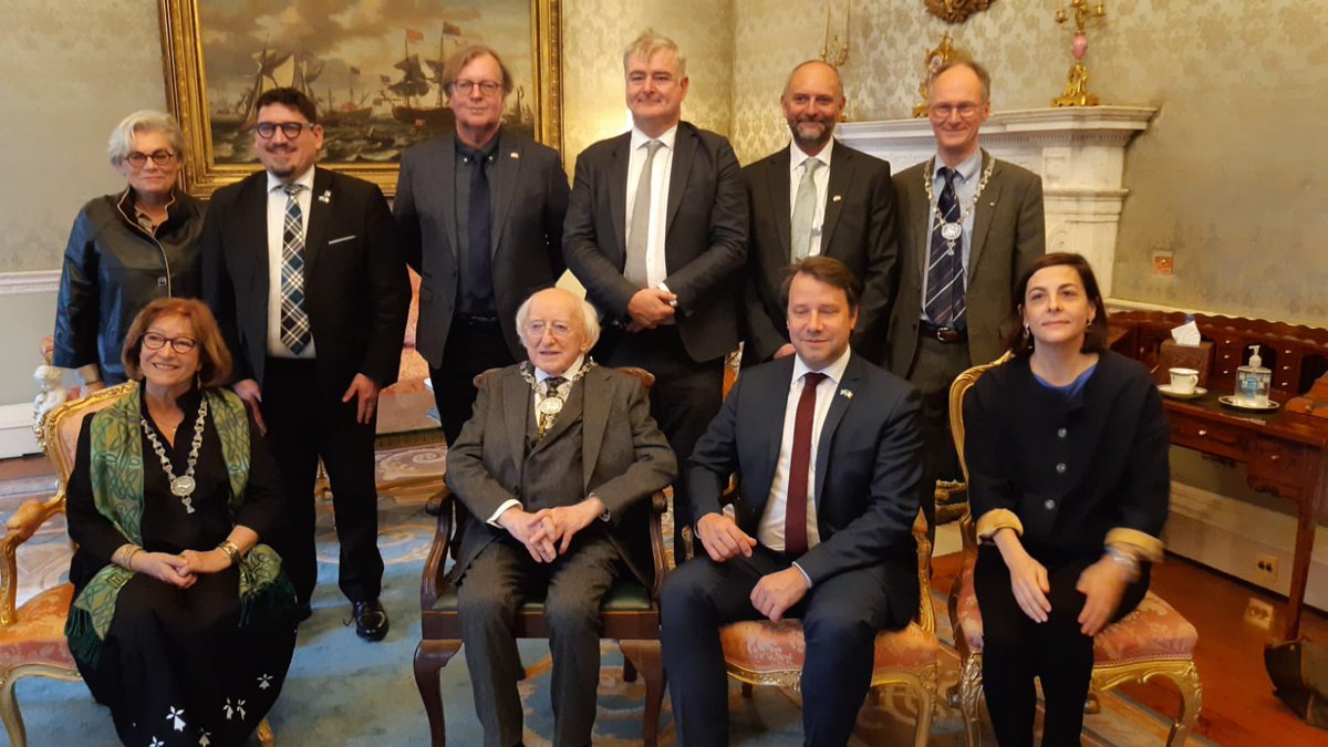 Suite de nos rencontres avec nos partenaires celtes à Dublin. Réception au Parlement par son président Sean O’Fearghail sur nos enjeux communs (agri, pêche, EMR) et cérémonie de remise du Collier de l’Ordre de l’Hermine au président Michael D. Higgins. Moment unique et émouvant.