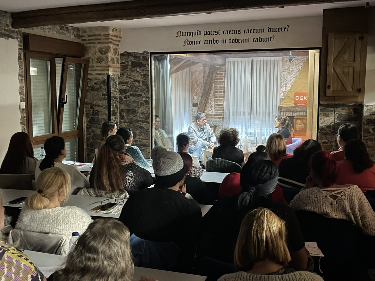 Humanizar tweet media