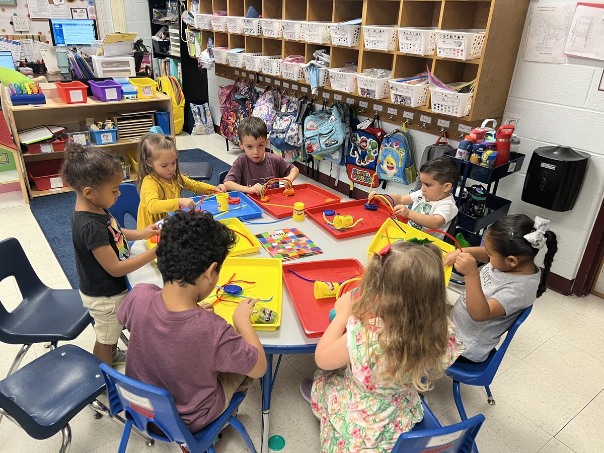 After reading Elmer, students loved making individual rainbows!🌈 💗