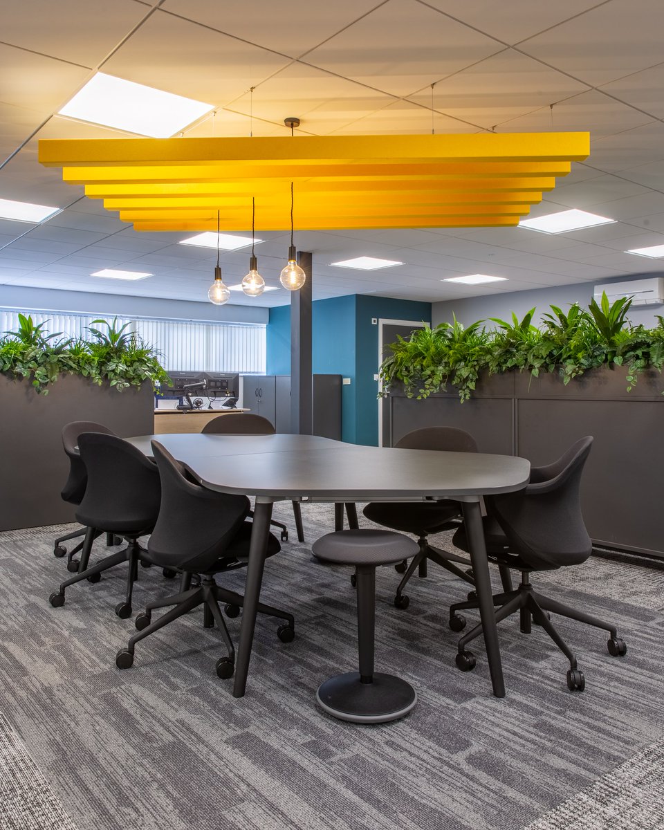 We loved creating an adaptable, welcoming workspace focused on wellness for RKC. With improved ergonomics and a cohesive design using colour, acoustics, and natural elements, this space truly shines!

 tinyurl.com/5xdejynj