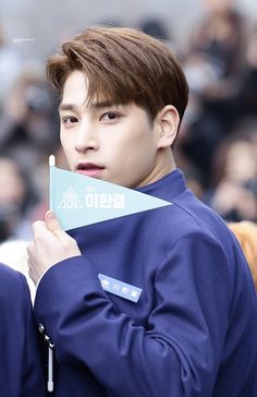 HangyulMalaysia's tweet photo. how i meet him.                   still with him.

#한결 #HANGYUL #翰洁 #StarlightBoys #스타라이트보이즈 #星光闪耀的少年 https://t.co/NcY411FZYS