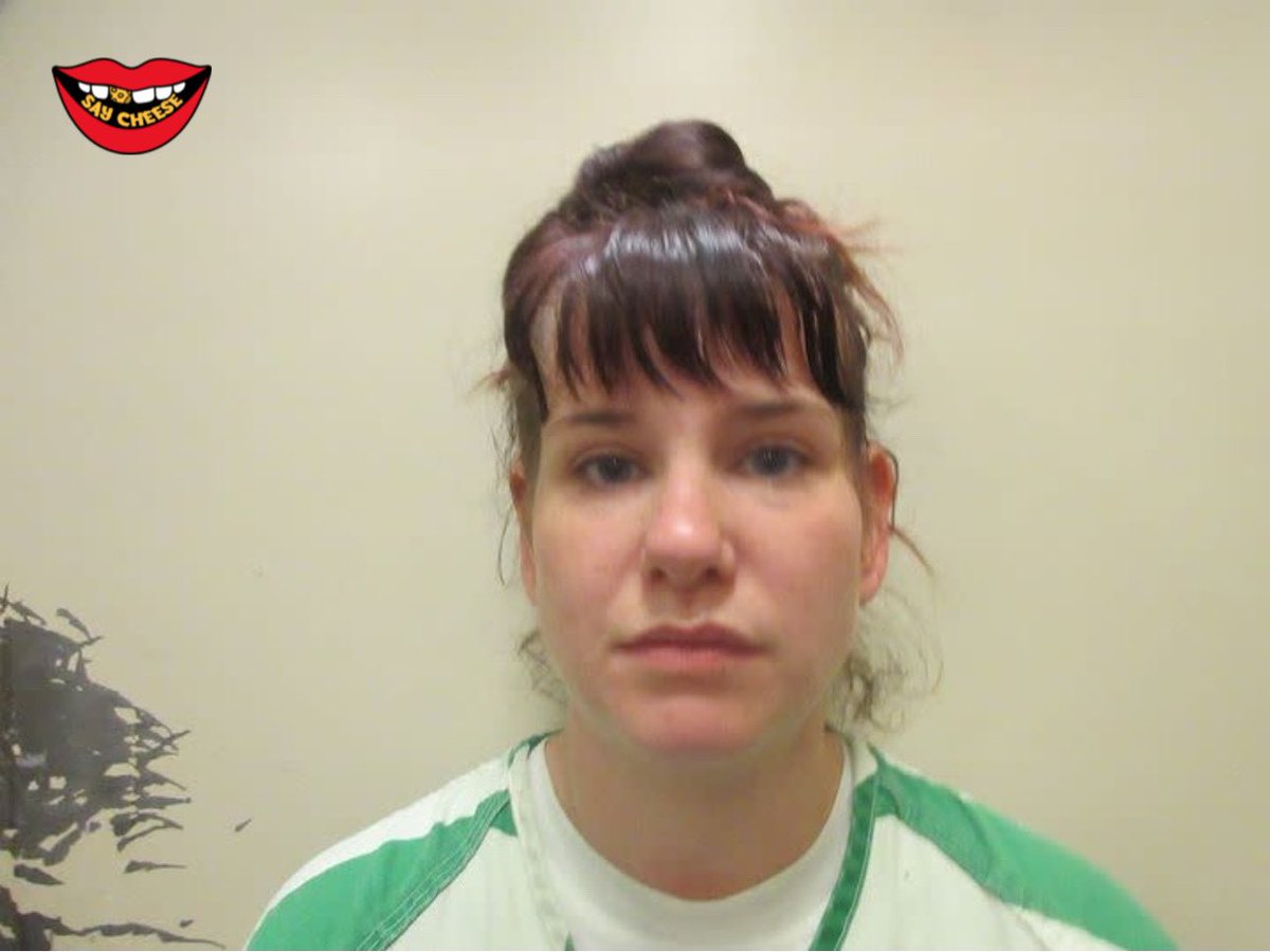 SaycheeseDGTL's tweet image. Missouri teacher has been arrested for paying students to have s** with her. She would let students come to her house to smoke &amp;amp; drink. She would also send pictures to students on Snapchat. Her bond is set at $250,000