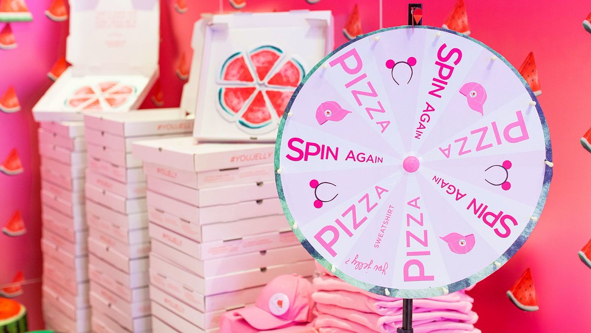 BPSEventDesign's tweet image. Remember this juicy throwback? 🍉 

Our Watermelon Pizza Party booth for Sephora back in 2018 was all about fun, color, and engagement. Time for a fresh taste and an even juicier design for your next event! 
#BoothDesign #Throwback #BlueprintStudios #FreshIdeas #WatermelonParty