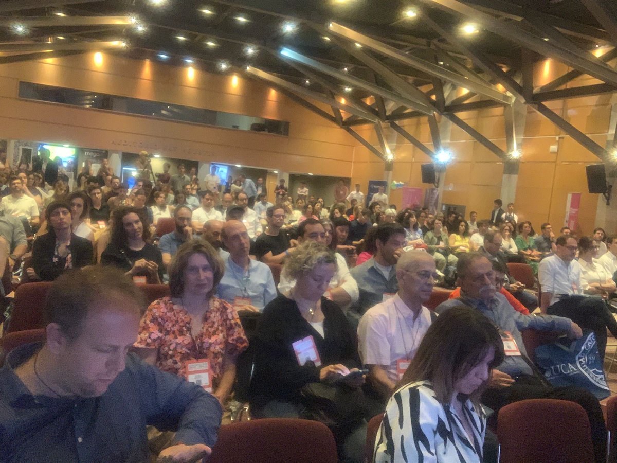Llegó el momento de la primera ponencia en el #CONGRESOSAIMO2024:
«La mutación Genética de la sociedad Argentina»

Por Guillermo Oliveto de <a href="/ConsultoraW/">Consultora Wengan</a> 💡