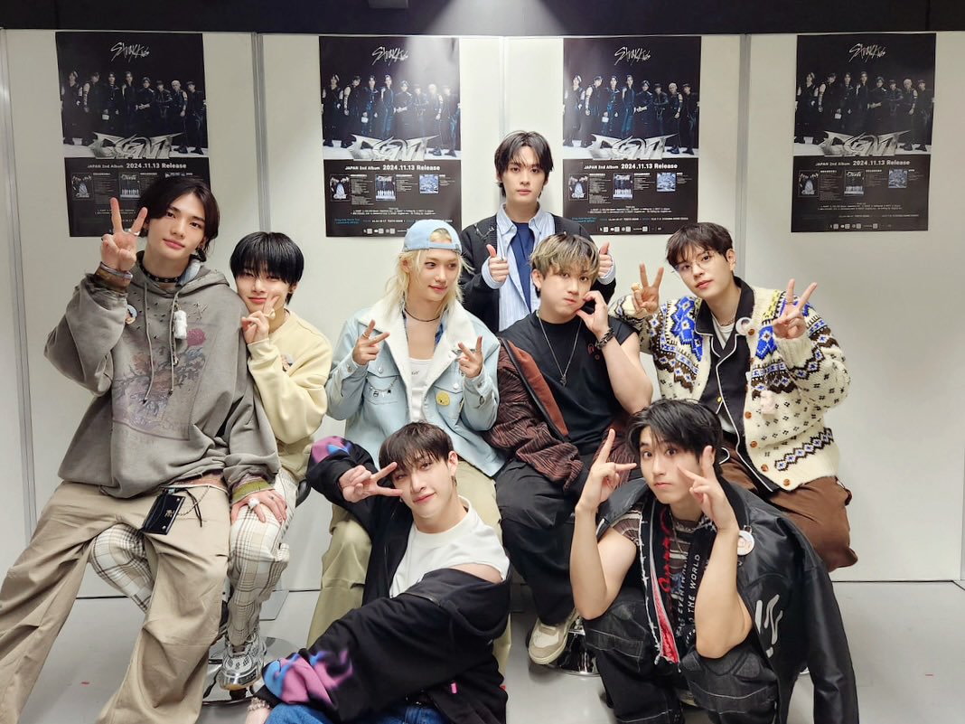 Stray Kids Japan Official on X: Stray Kids Japan Official on X: