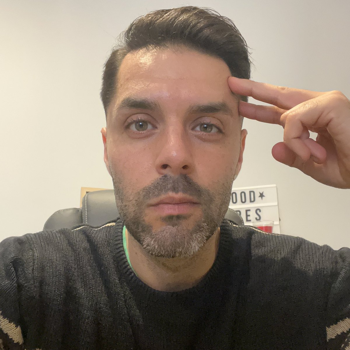 adolfopablos's tweet image. ✨ Pensar, repensar, escribir, borrar…crear y volver a crear… 🤭

😅 Veamos si esta vez la locura sale bien 🤞

🎙️🎧👂🏼🙉

#adolfopablos #lasvocessilenciadas #creando #probando #newthingstocome #🤭 #🎙️ #🎧 #👂🏼 #🙉