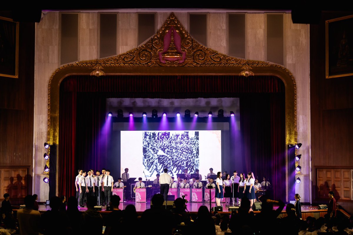 cuchorus's tweet photo. ภาพบรรยากาศขณะวง CU Chorus ขับร้องเพลงในงาน “สยามานุสสติ” ณ หอประชุมจุฬาลงกรณ์มหาวิทยาลัย ในวัน��ี่ 8 พฤศจิกายน ที่ผ่านมา✨ https://t.co/bnkpu8NYyz