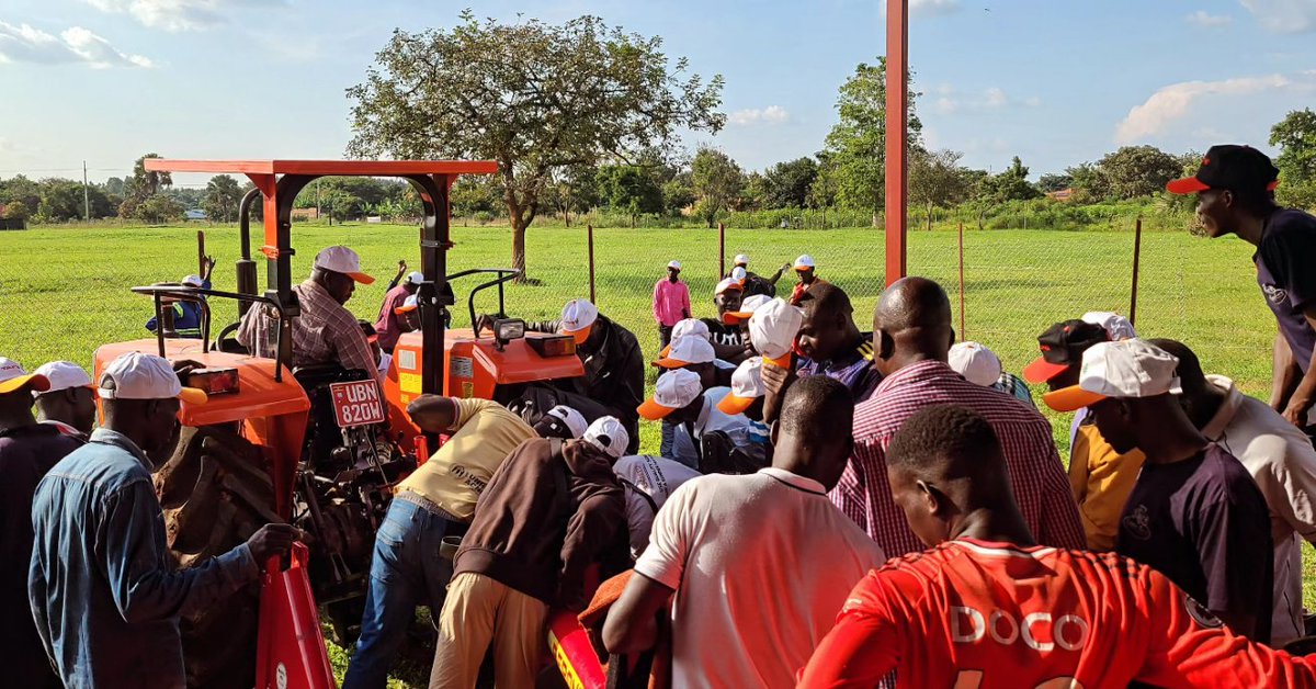 Engsol_UG's tweet photo. 👨🏿🔧 Practical Session in Action!
Tractor mechanics & operators getting hands-on training, learning essential skills to keep agricultural machinery running at its best.
Building expertise for a more productive agricultural future! 🚜
#EngsolUganda #ENGSOLGulu #TractorTraining https://t.co/V2wiiBIaC6