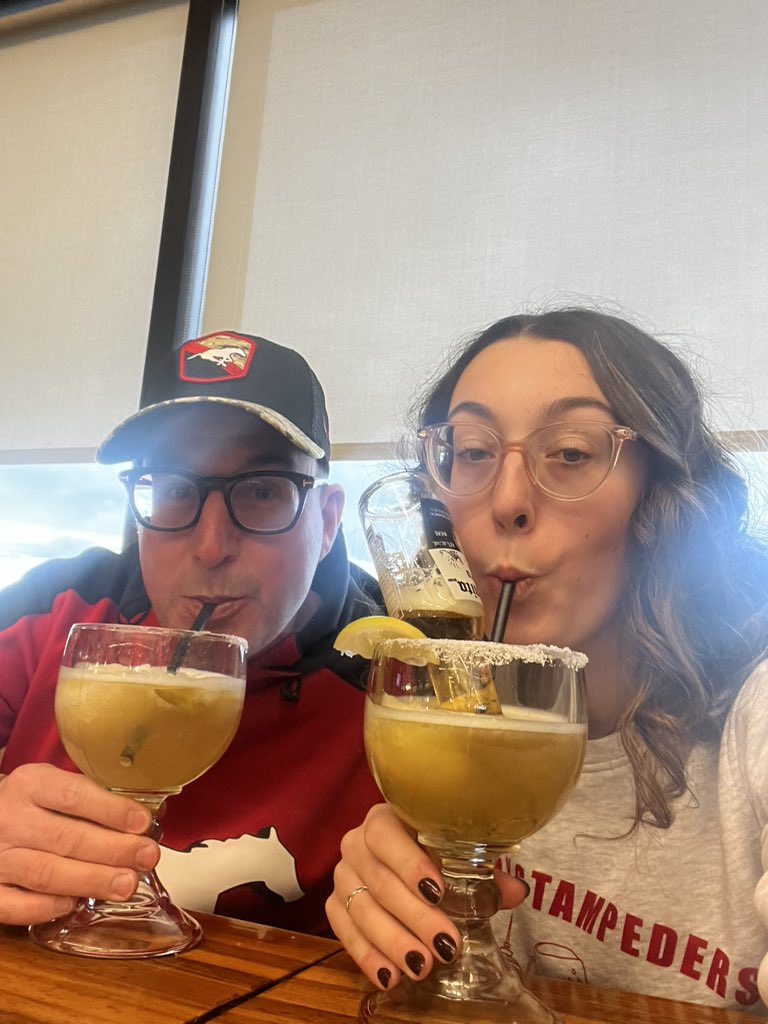 Liz Audet tweet media