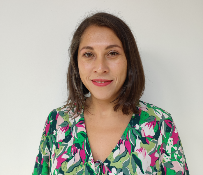 DesarrolloSusUC's tweet photo. 🚂¡Nuevo episodio!👀
 Ciencia en regiones, desigualdad en la creación de conocimiento y sustentabilidad 🌎 - @sdsnchile 

En este capítulo conversamos con Carla Marchant, geógrafa y líder del Laboratorio Natural Andes del Sur de Chile👩🏻‍🔬

🟢Spotify: https://t.co/hMGUxJUJ8A https://t.co/LmNq9qPr2m