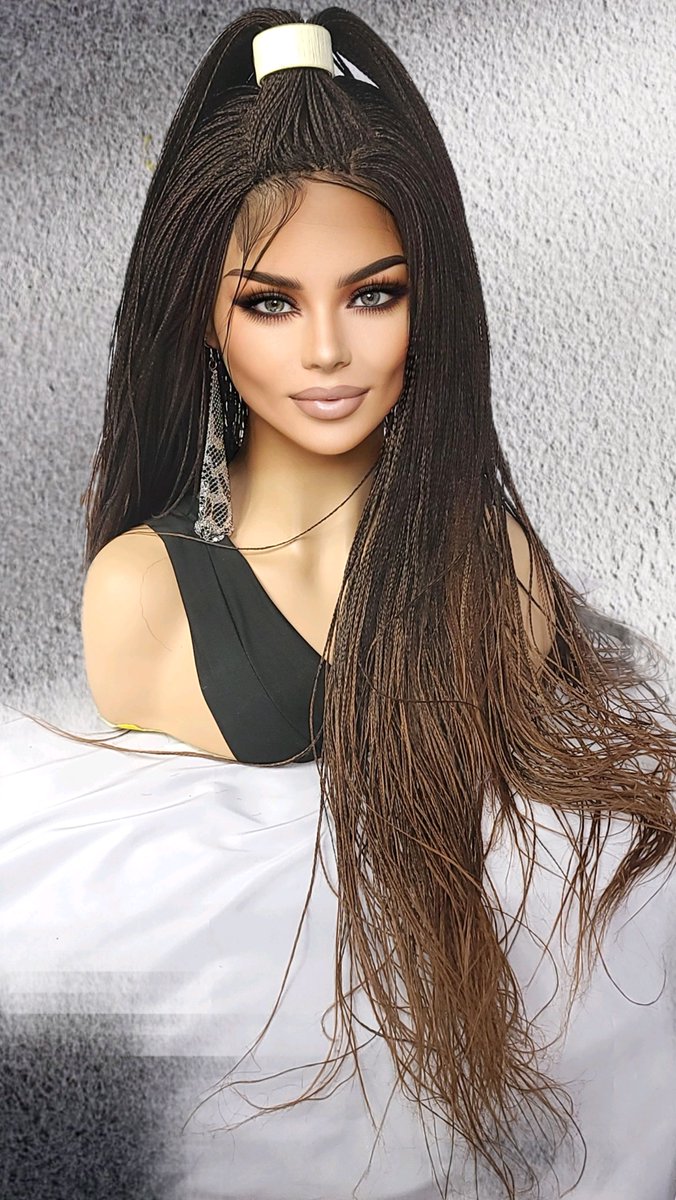 MagicBraids's tweet image. Every Magic Braids wig is meticulously handmade, adding a unique touch to every style. 💖 Our artisans take pride in each braid, ensuring top-notch quality, comfort, and beauty in every wig. Feel the magic with Magic Braids! #HandmadeWithLove #MagicBraids