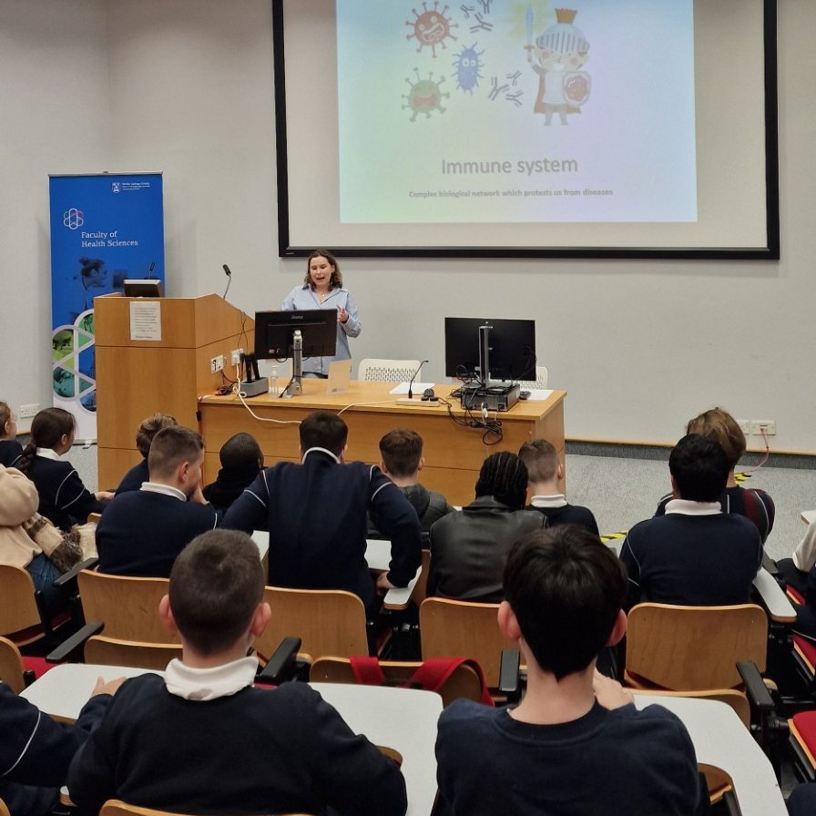 TB Immunology Group (@tbimmunologytcd) on Twitter photo The TB Immunology group & ISI outreach committee were delighted to have local primary school students in the lab for #scienceweek2024 in <a href="/TCDTMI/">TTMI - Trinity Translational Medicine Institute</a>! Had a great time with them & hoping we inspired them to come back to start careers in immunology and join the #TB lab #IrishImmunology The TB Immunology group & ISI outreach committee were delighted to have local primary school students in the lab for #scienceweek2024 in <a href="/TCDTMI/">TTMI - Trinity Translational Medicine Institute</a>! Had a great time with them & hoping we inspired them to come back to start careers in immunology and join the #TB lab #IrishImmunology