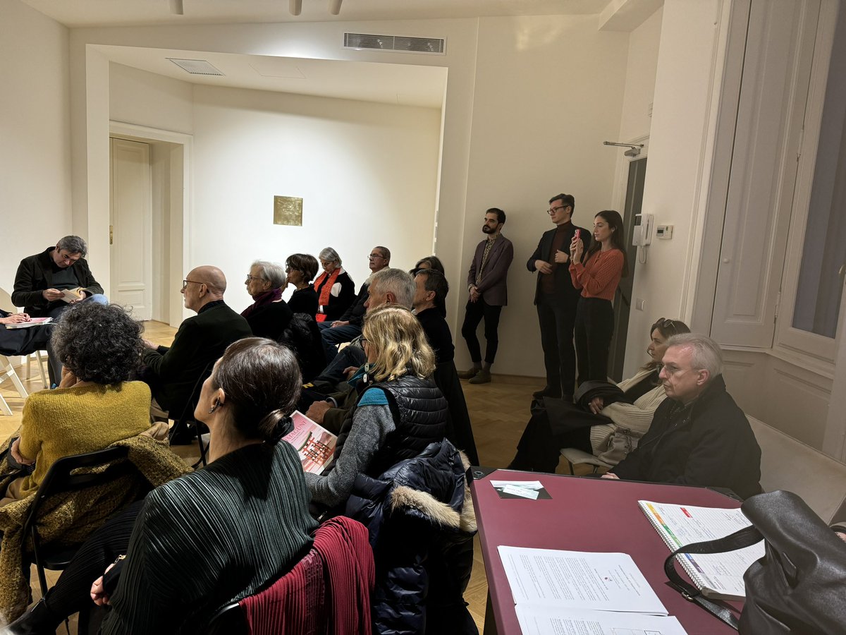 In diretta da #StudioGariboldi gli scrittori #FrancescaScotti e #SebastianoMondadori

In occasione della mostra #AkioMiyawaki