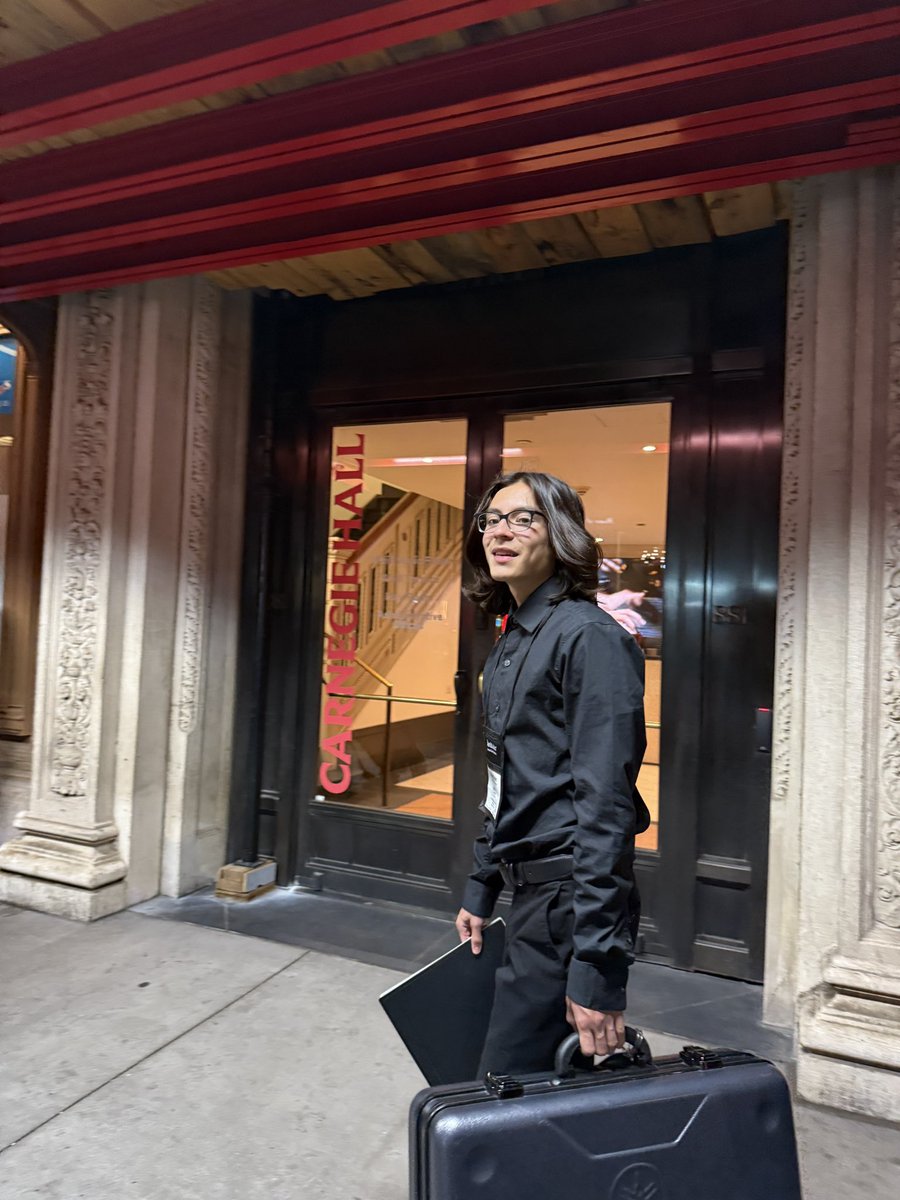 nhadia's tweet photo. Mykah had the opportunity and privilege to play at Carnegie Hall in New York. He auditioned and made it as a finalist. He enjoyed the city but not after putting in hours of rehearsal for 2 days. The final product was a work of art. So proud🎷💕. @guzman_mykah @guzmanmichaelr https://t.co/ZO3GBRruyM