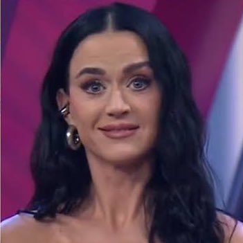 klcula's tweet photo. Mi amorsh: Si no te preocupes mi novia es contadora y te pone al corriente con el SAT gratis.
La contadora: https://t.co/y0ZMAVKibJ