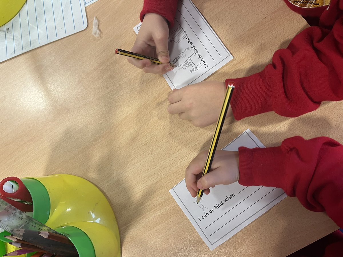 GcpYear1's tweet image. Showing ways we are kind @primarygreat #antibullyingweek #gcppshe #kindness
