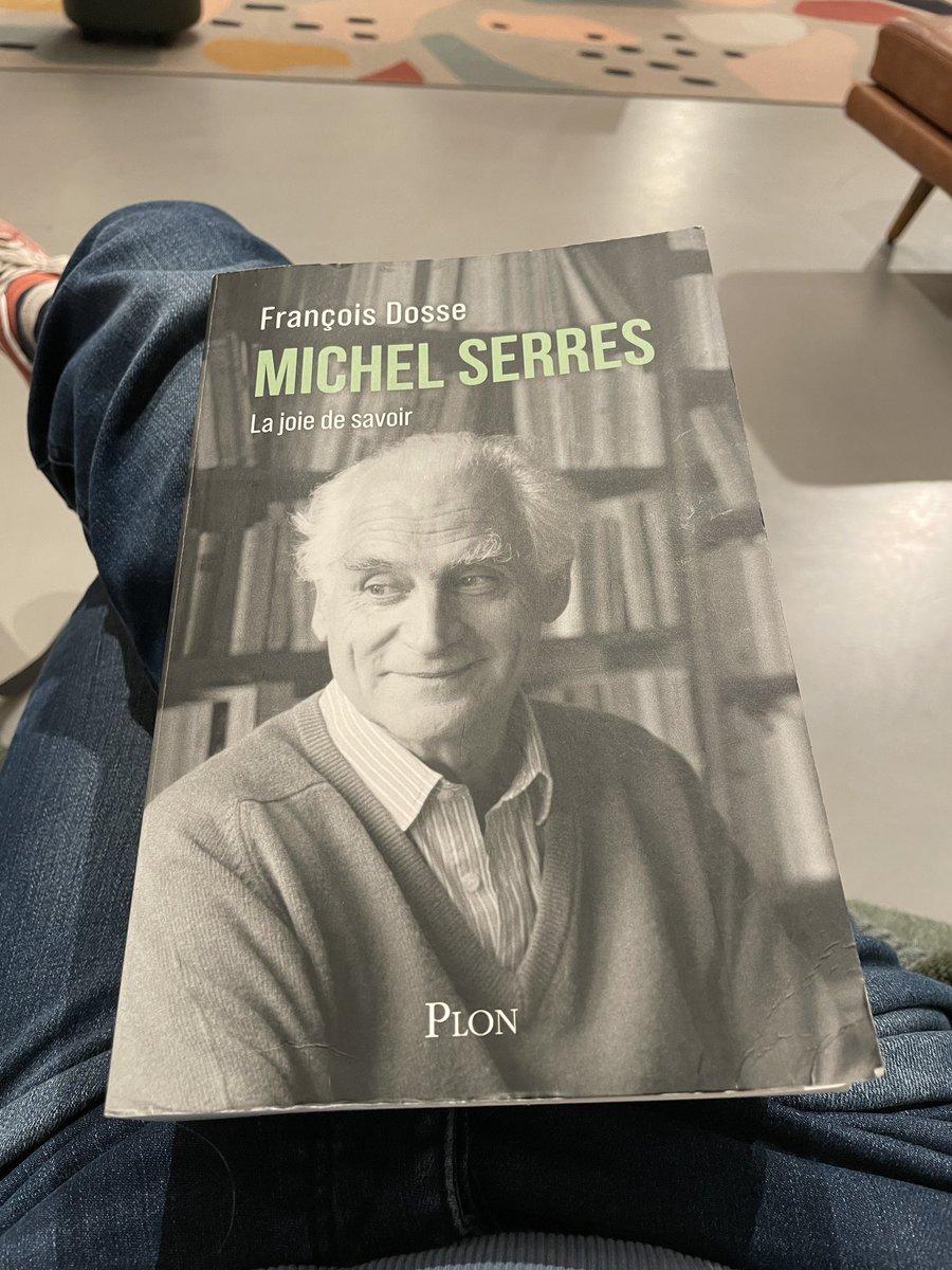Uit! Mooie slotboodschap: “Je quitterai ce chantier sans parachevé le bâti de cette maison. Je rêve que des successeurs de talent prennent ma relève pour magnifier ce que je n’aurai pas terminé.”